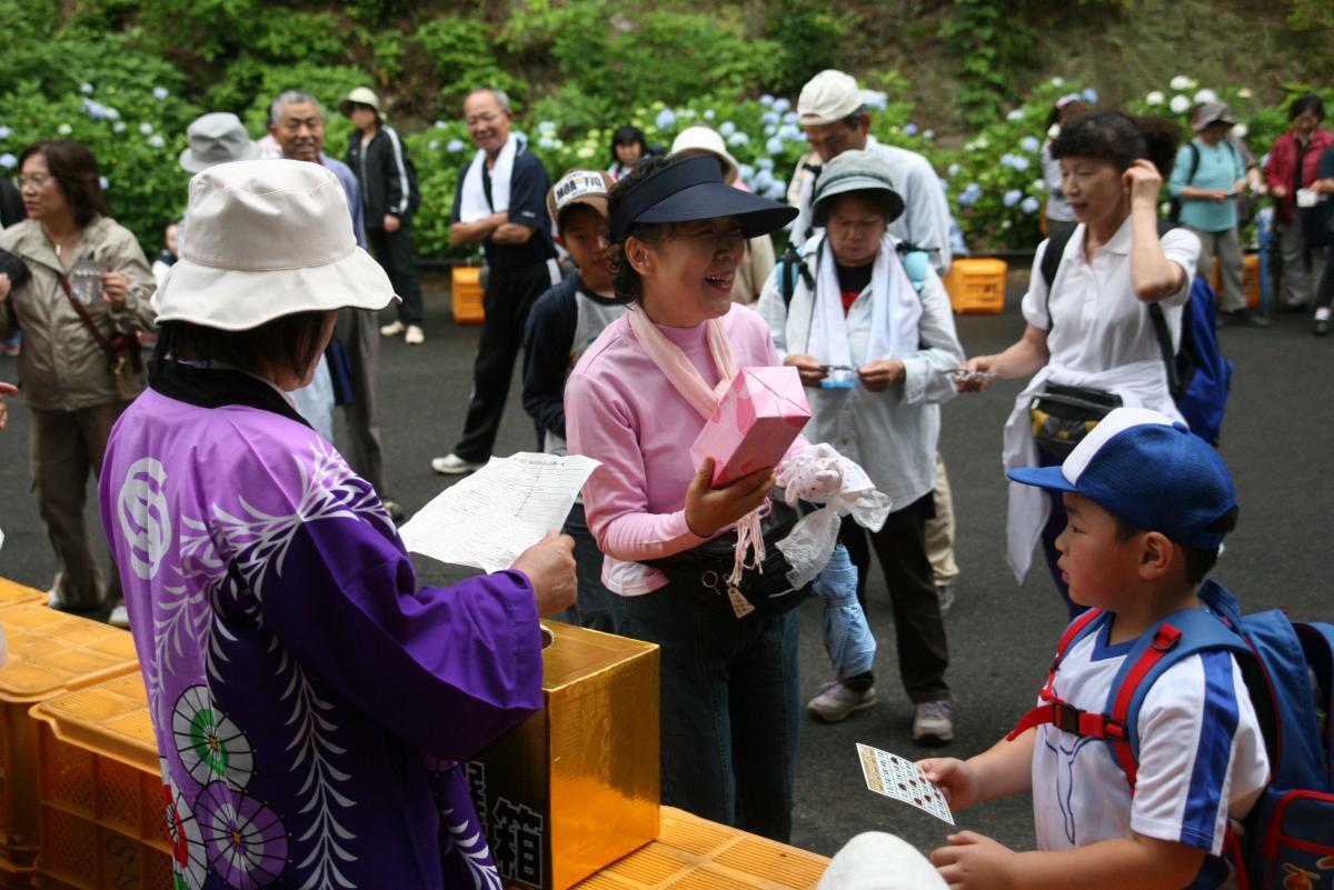 第10回三ツ森山ふれあいさんぽ（2010年7月3日撮影） 写真 4