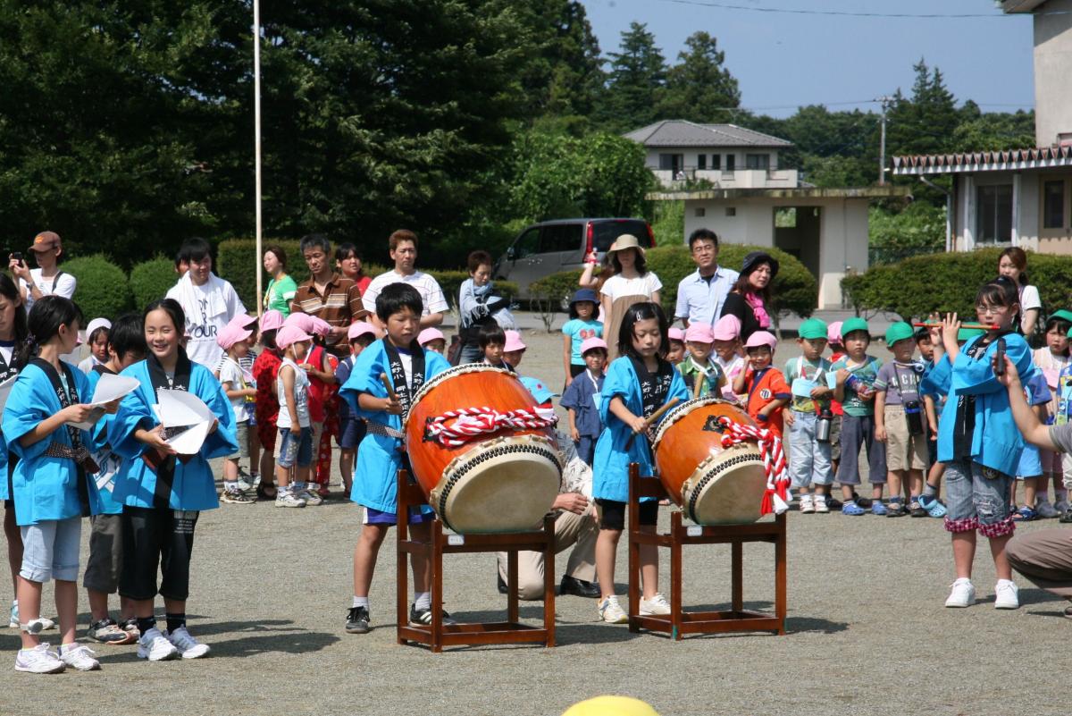 笛や太鼓で盛り上げてくれた小学生のお兄さんお姉さん