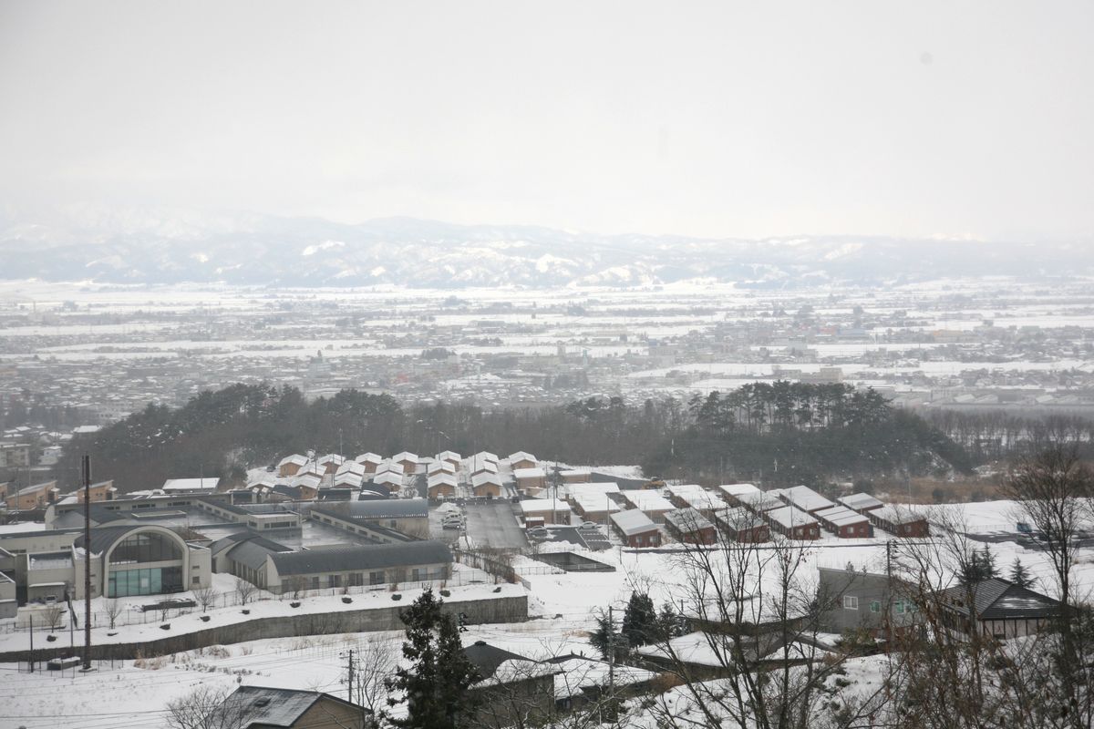 雪の会津-仮設住宅周辺の様子（2012年1月11日） 写真 1