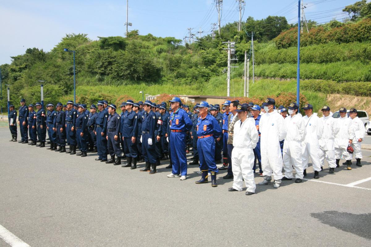 捜索活動に当たった福島県警と富岡消防署、町消防団の皆さん