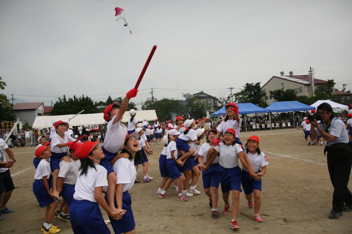 「神旗争奪戦in河東」相馬野馬追さながらの雄姿を見せた大野・熊町小学校児童