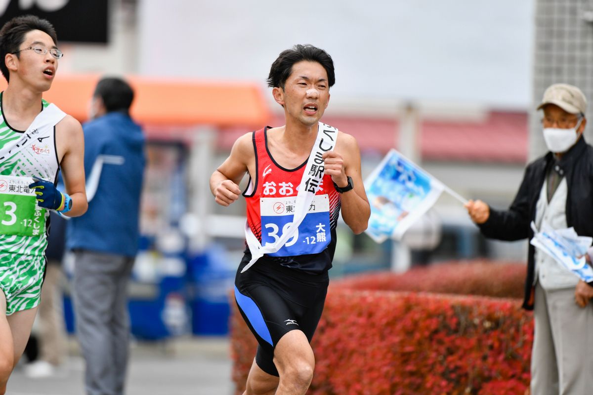 第12区7kmを走った森選手は、完走後「応援のおかげで最後まで走れた。若い選手に負けず、逆に刺激を与えられるように、来年も生まれ変わる気持ちで走りたい」と話しました。