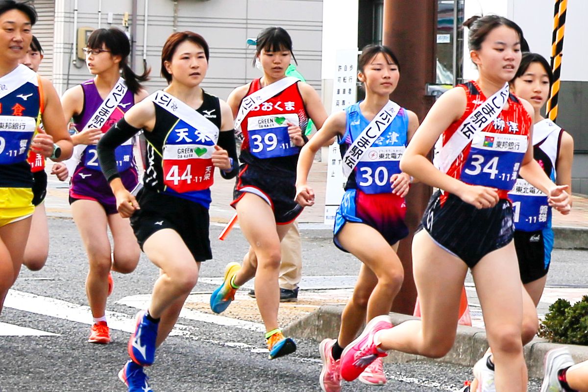 11区の渡辺凛選手は、本宮市・白岩屋商店前から大玉村・イイジマ前までの3.9kmを走りました。