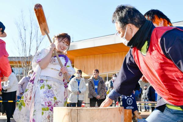 里がえりもちつき大会01