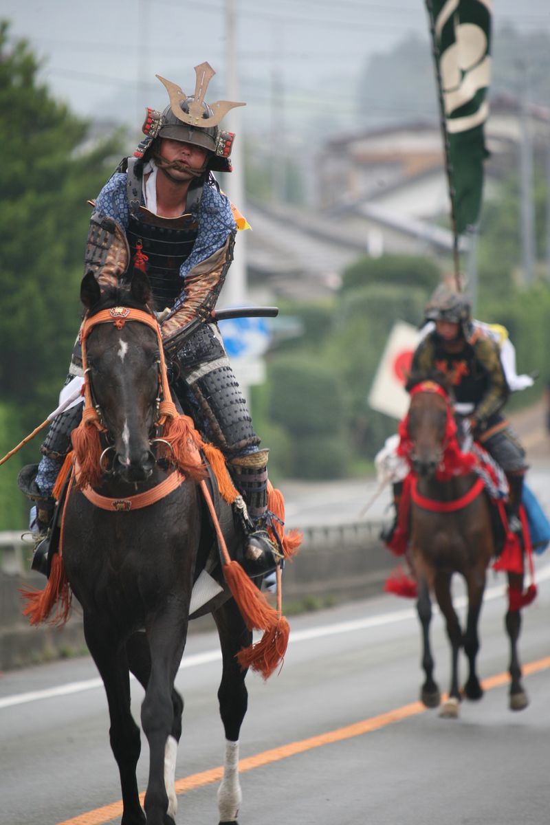 凱旋した騎馬武者たち