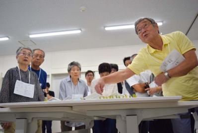 交流ゾーンへの意見を出し合う参加者