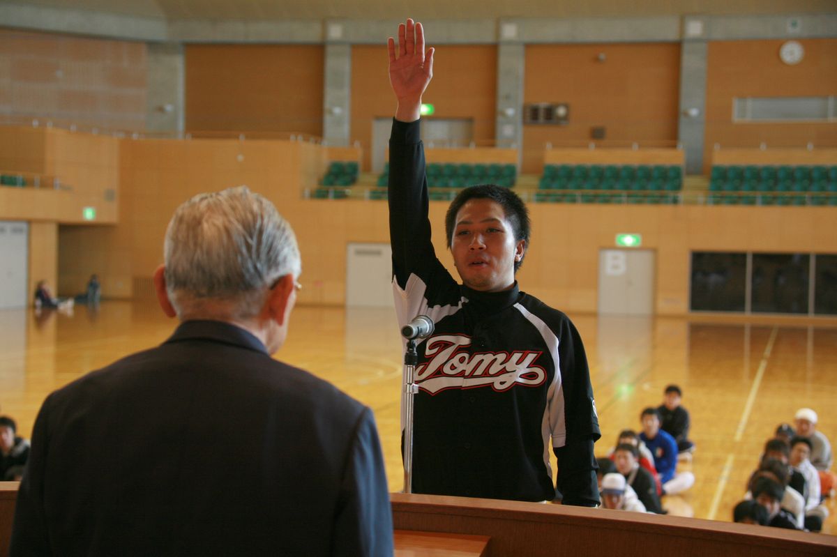 選手宣誓をする参加者の代表