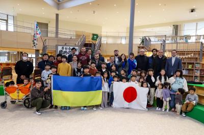 ウクライナから来日した視察団が2月21日、大熊町を訪れ、震災と原子力災害からの復興再生への取り組みを視察しました。視察は、国際協力機構がロシアによる侵攻で被害を受けた同国の復旧に役立ててもらおうと実施しました。