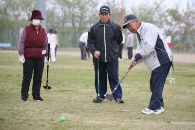 総合グラウンドで練習の成果を発揮する参加者の皆さん